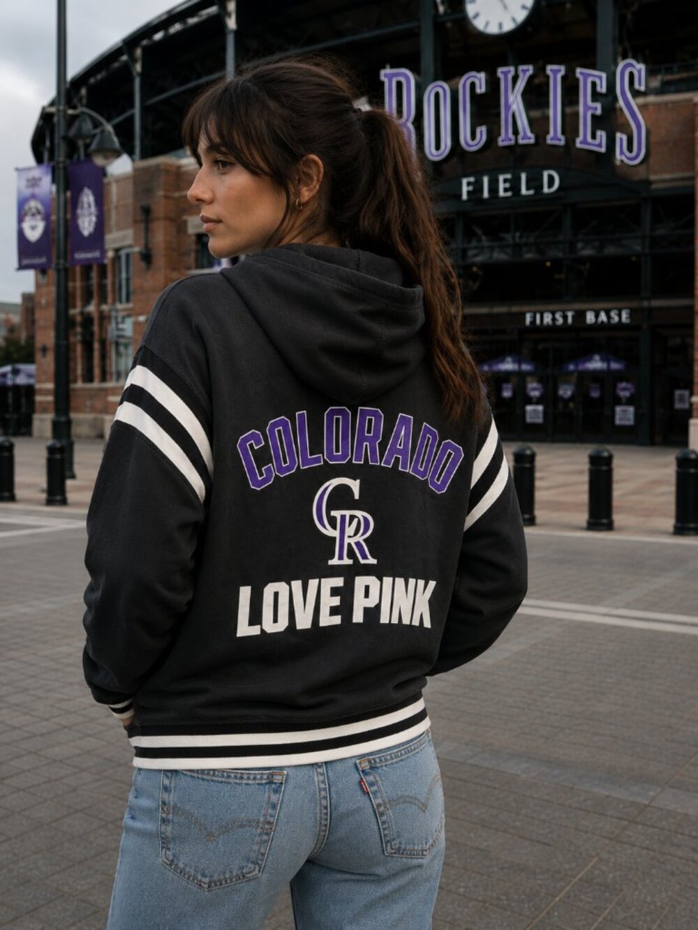 PINK Victoria’s Secret Colorado Rockies Half Zip Hoodie Large MLB New Era